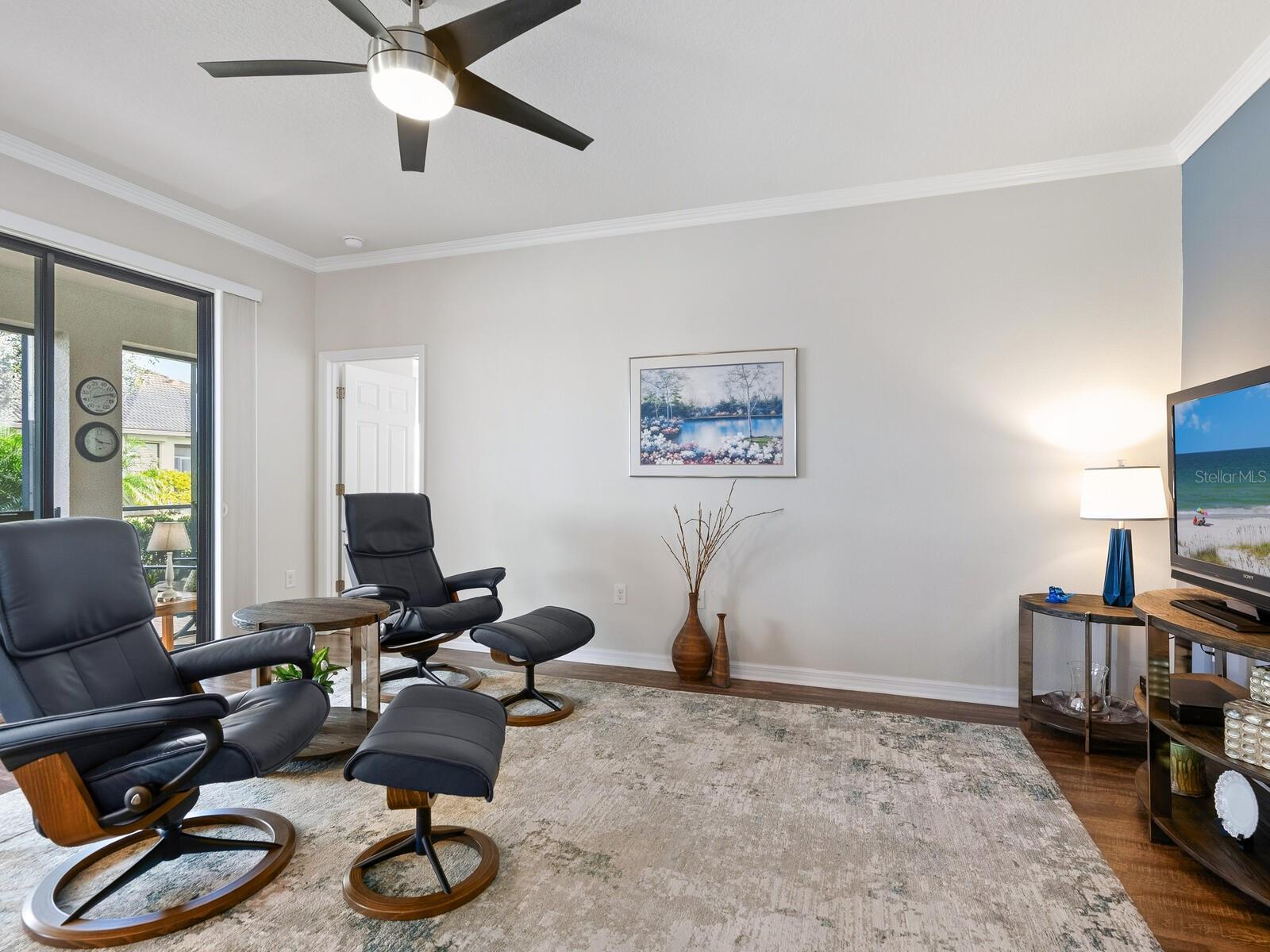 VENETIAN FALLS PH 3 - Residential