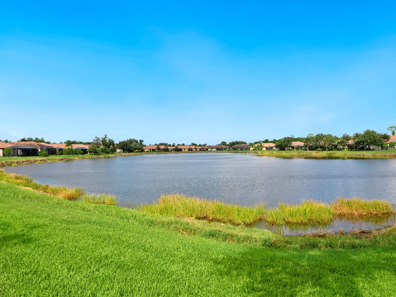 VENETIAN FALLS PH 3 - Residential