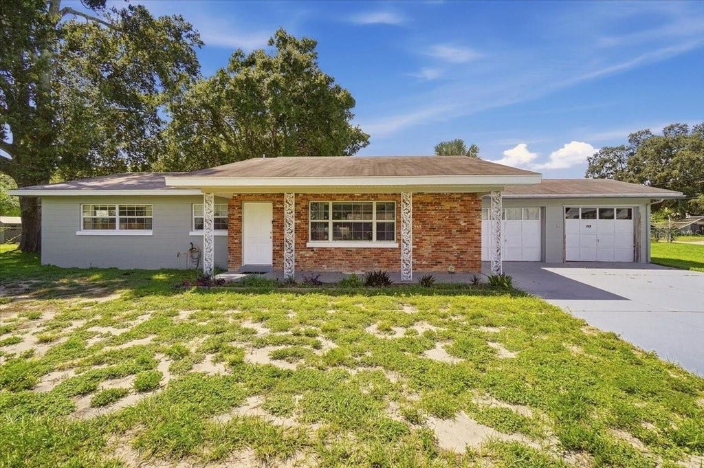 Photo of 1945 8th Street SE, Winter Haven, FL 33880 (MLS # P4939891)