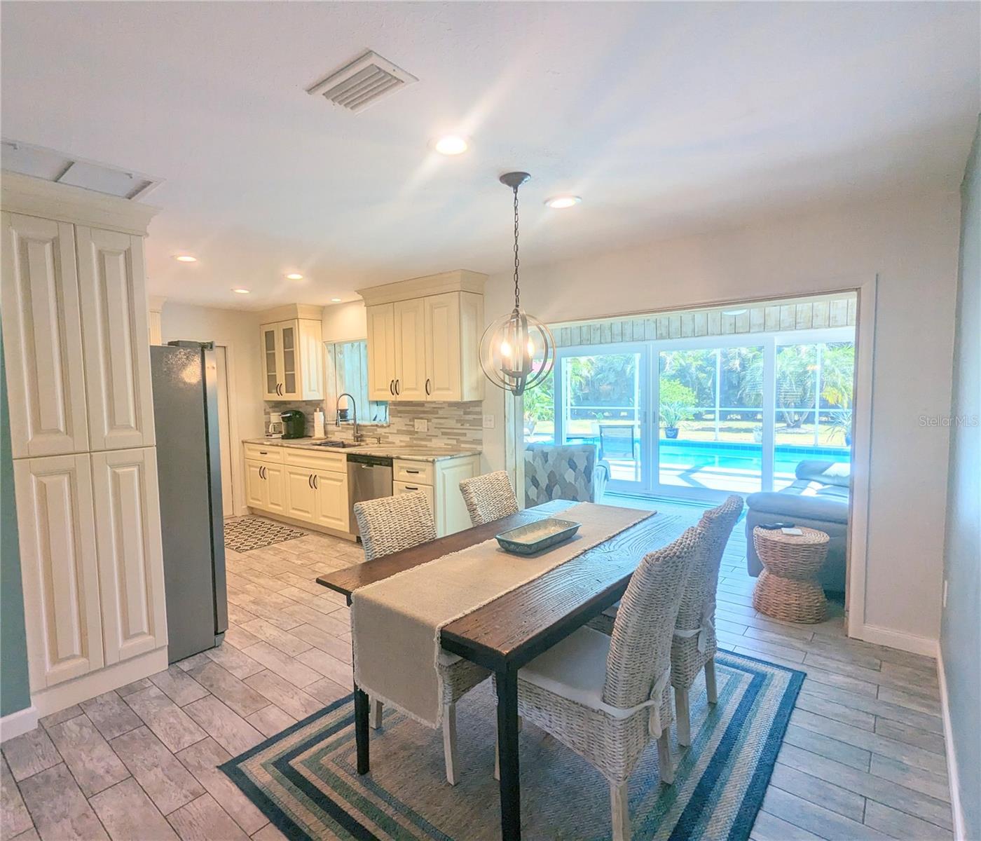3070 GULF GATE DRIVE
