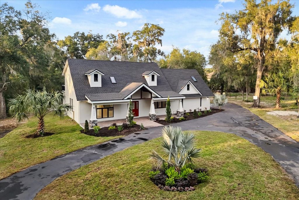 Photo of 1151 Oakpoint Circle, Apopka, FL 32712 (MLS # O6363306)