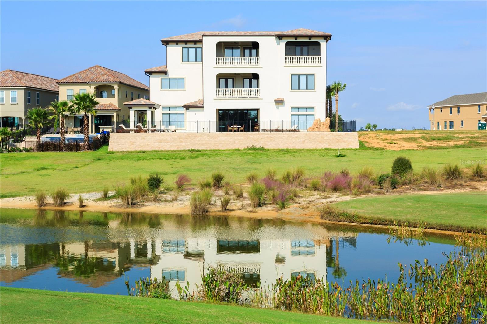 REUNION WEST VLGS NORTH - Residential