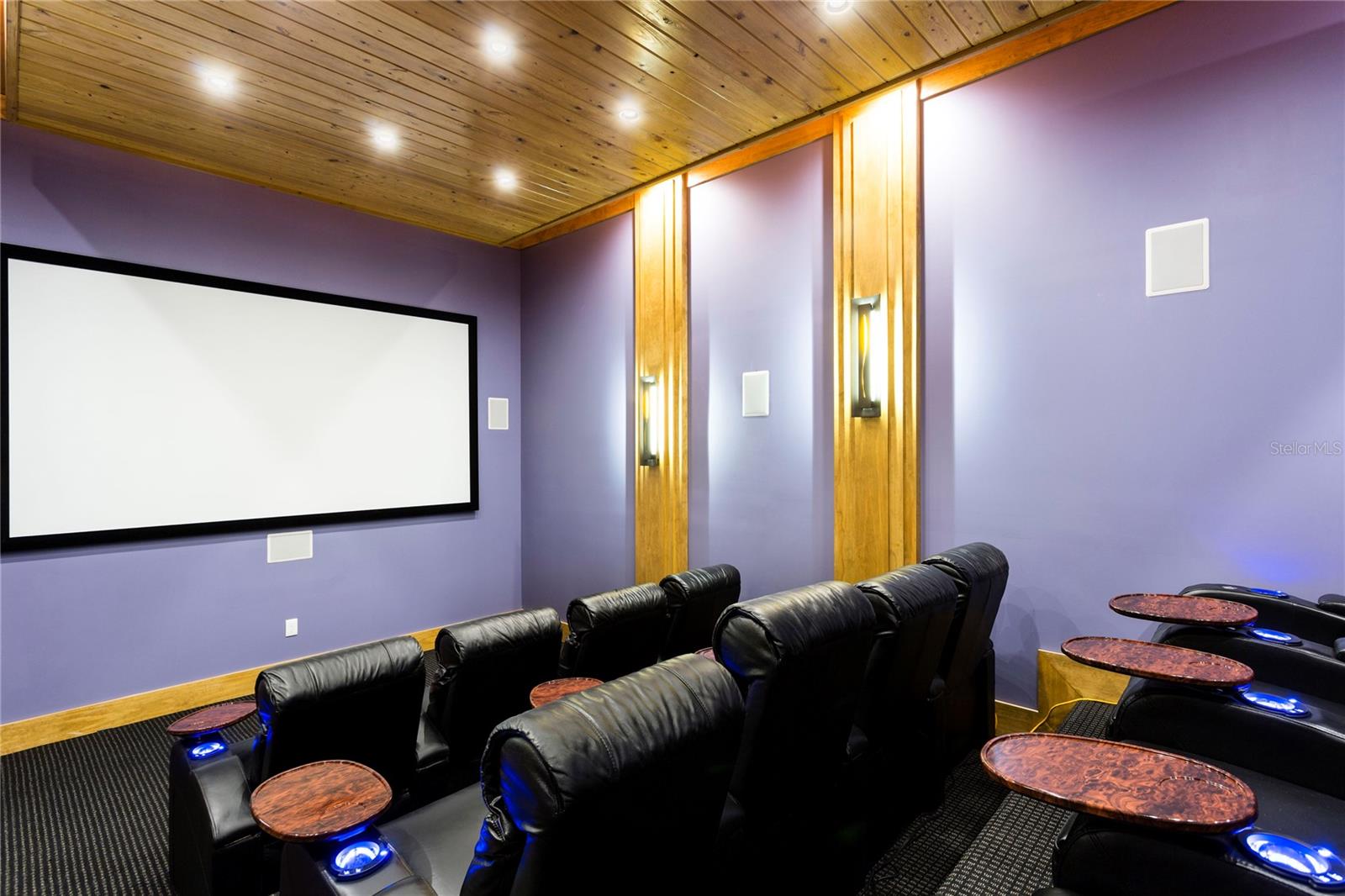 REUNION WEST VLGS NORTH - Residential