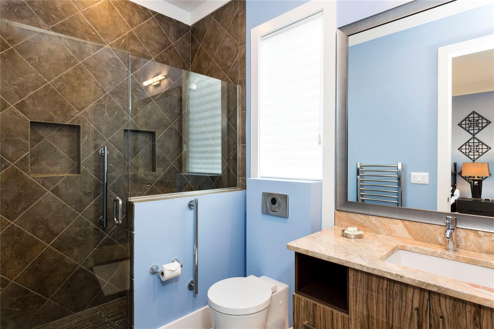 REUNION WEST VLGS NORTH - Residential