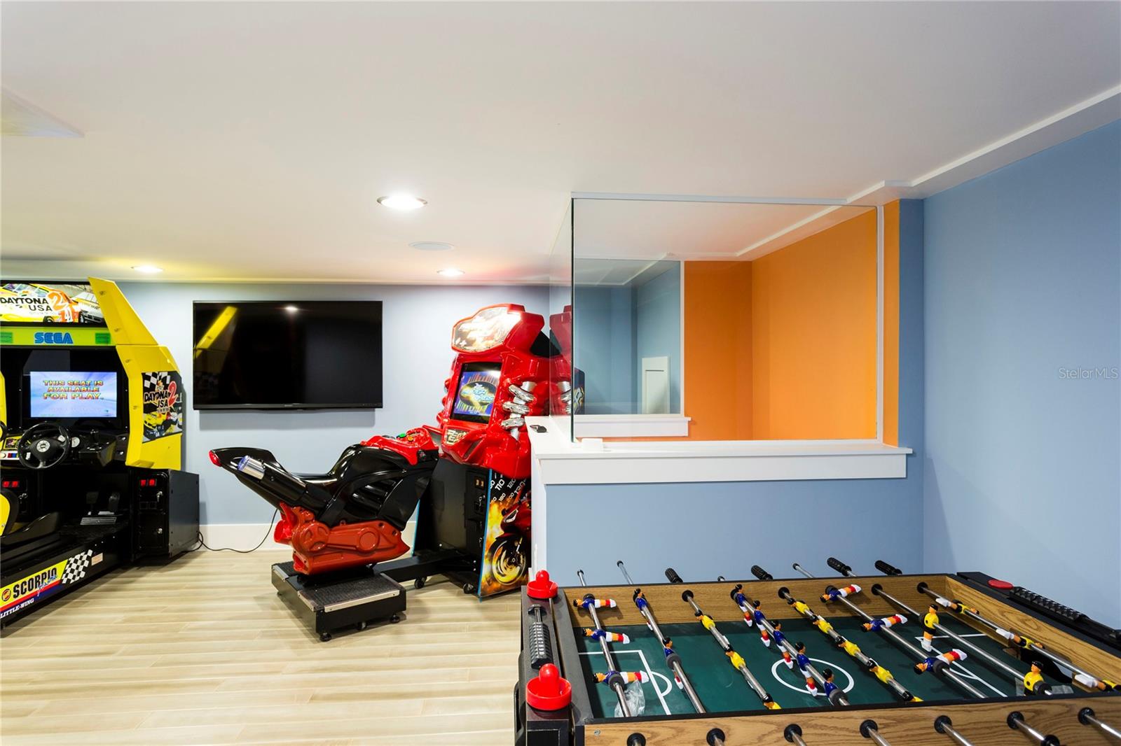 REUNION WEST VLGS NORTH - Residential