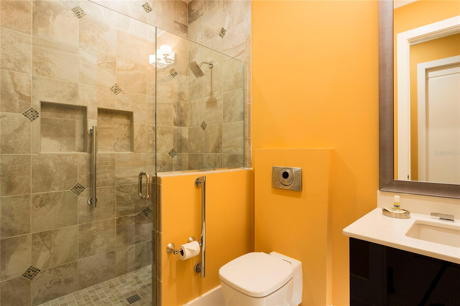 REUNION WEST VLGS NORTH - Residential