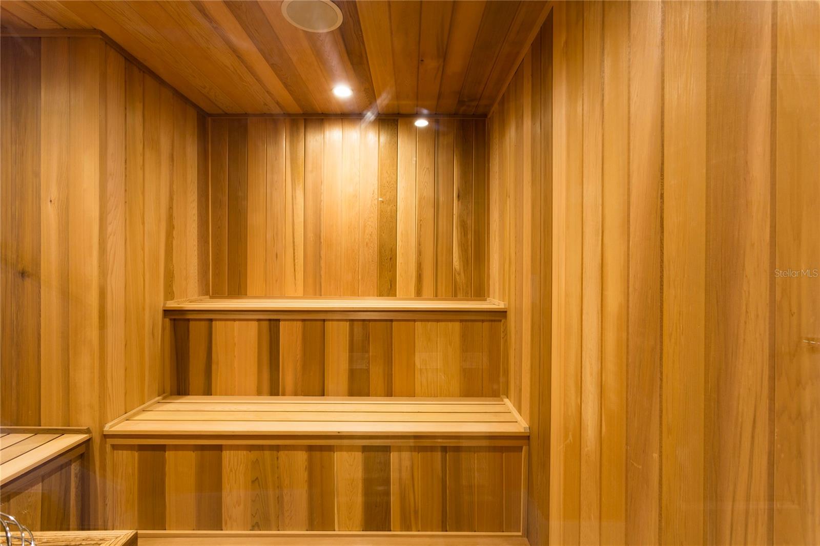 REUNION WEST VLGS NORTH - Residential