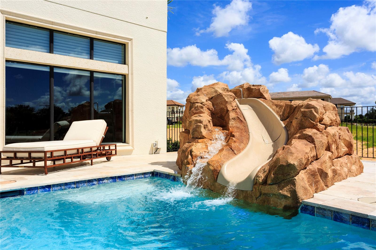 REUNION WEST VLGS NORTH - Residential