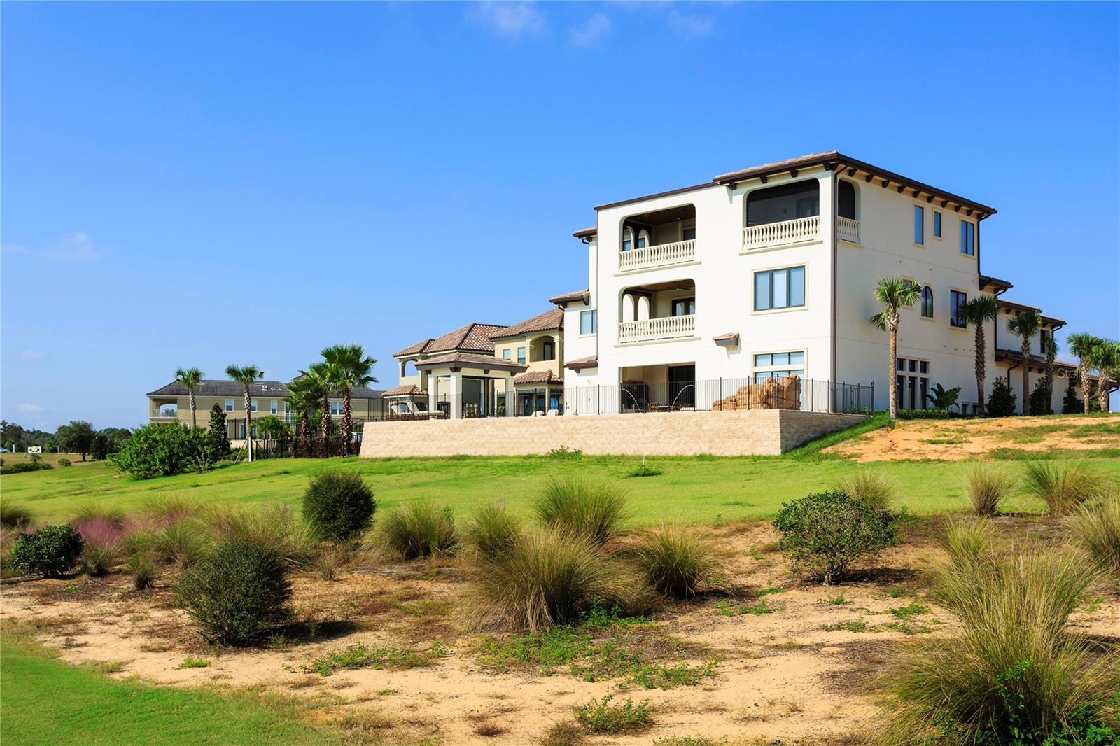 905 GOLDEN BEAR DRIVE