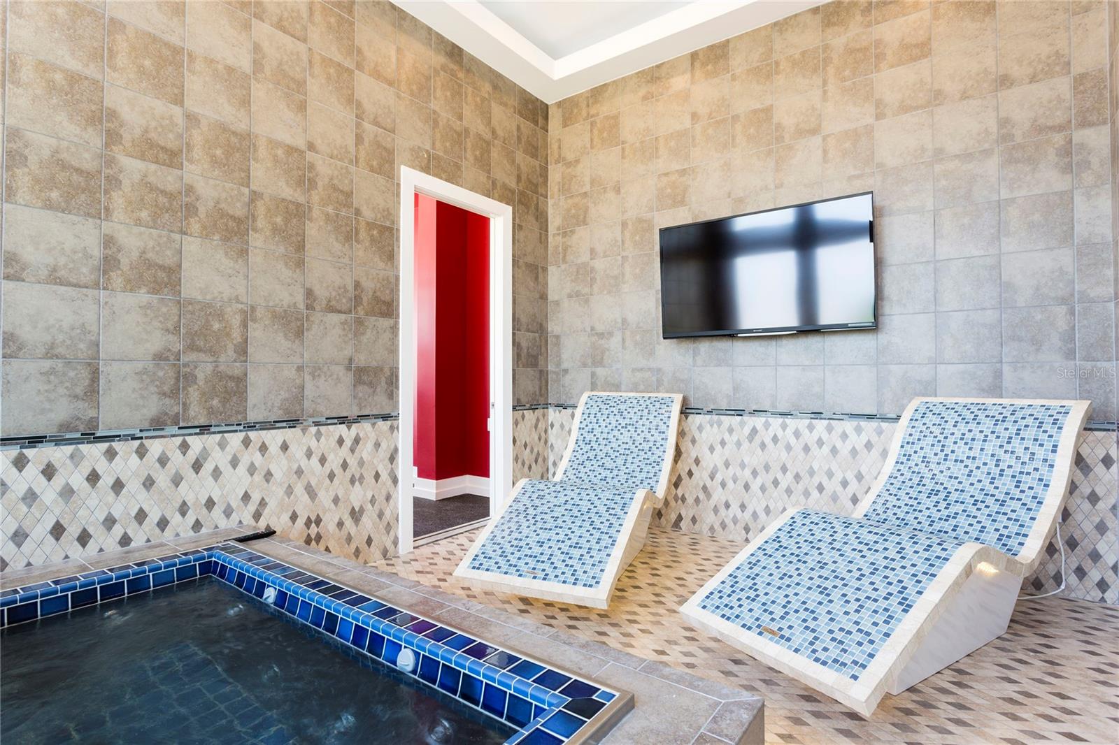 REUNION WEST VLGS NORTH - Residential