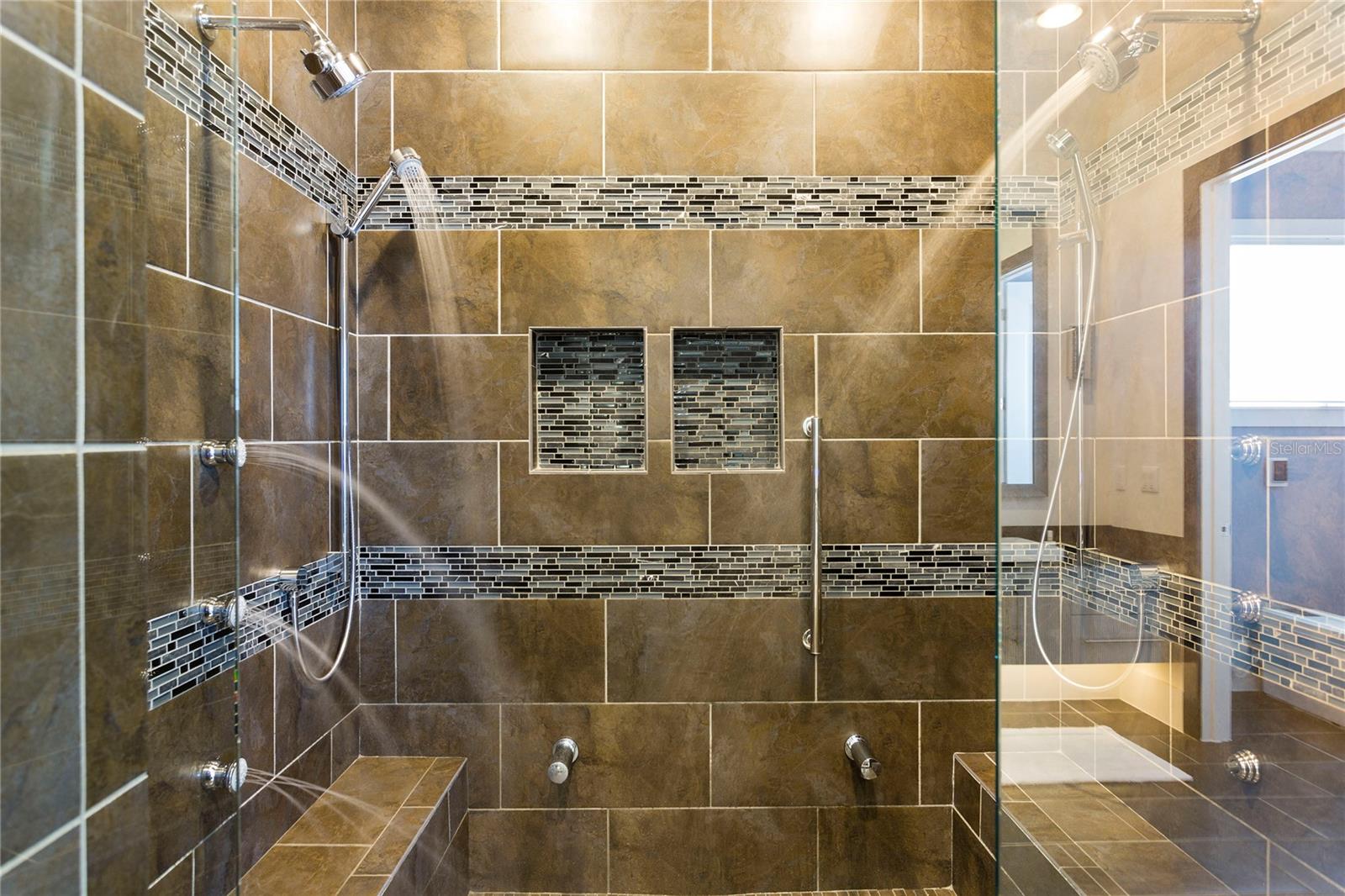 REUNION WEST VLGS NORTH - Residential