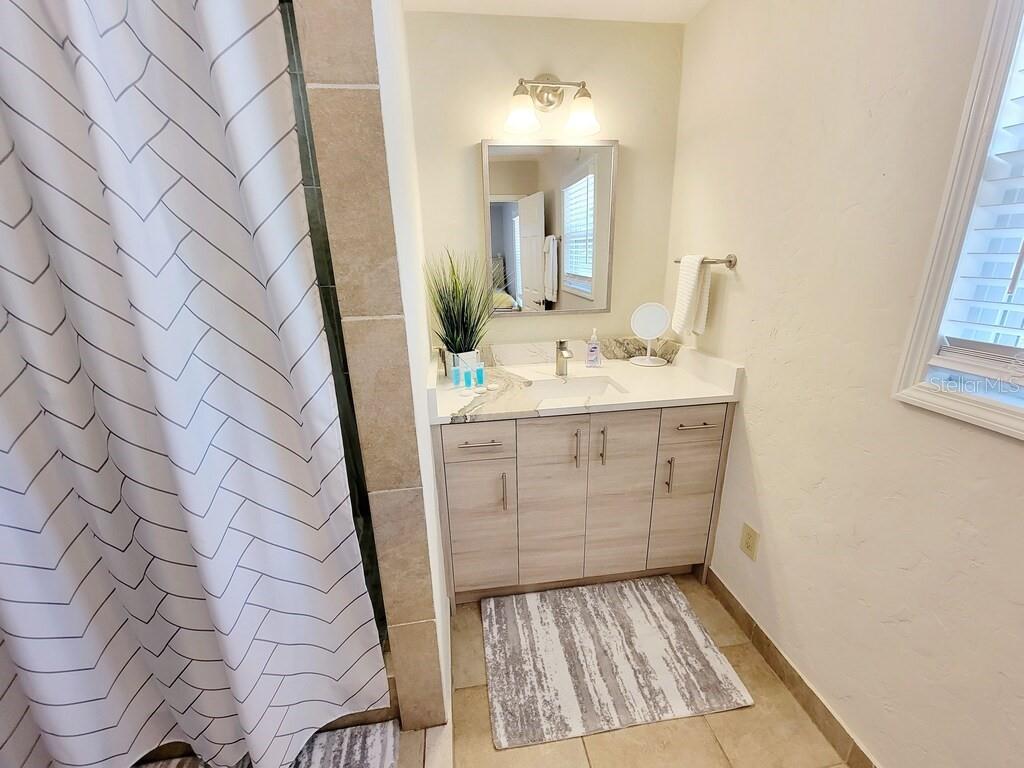 SOUTH HIGHLAND AMD OF - Residential Lease