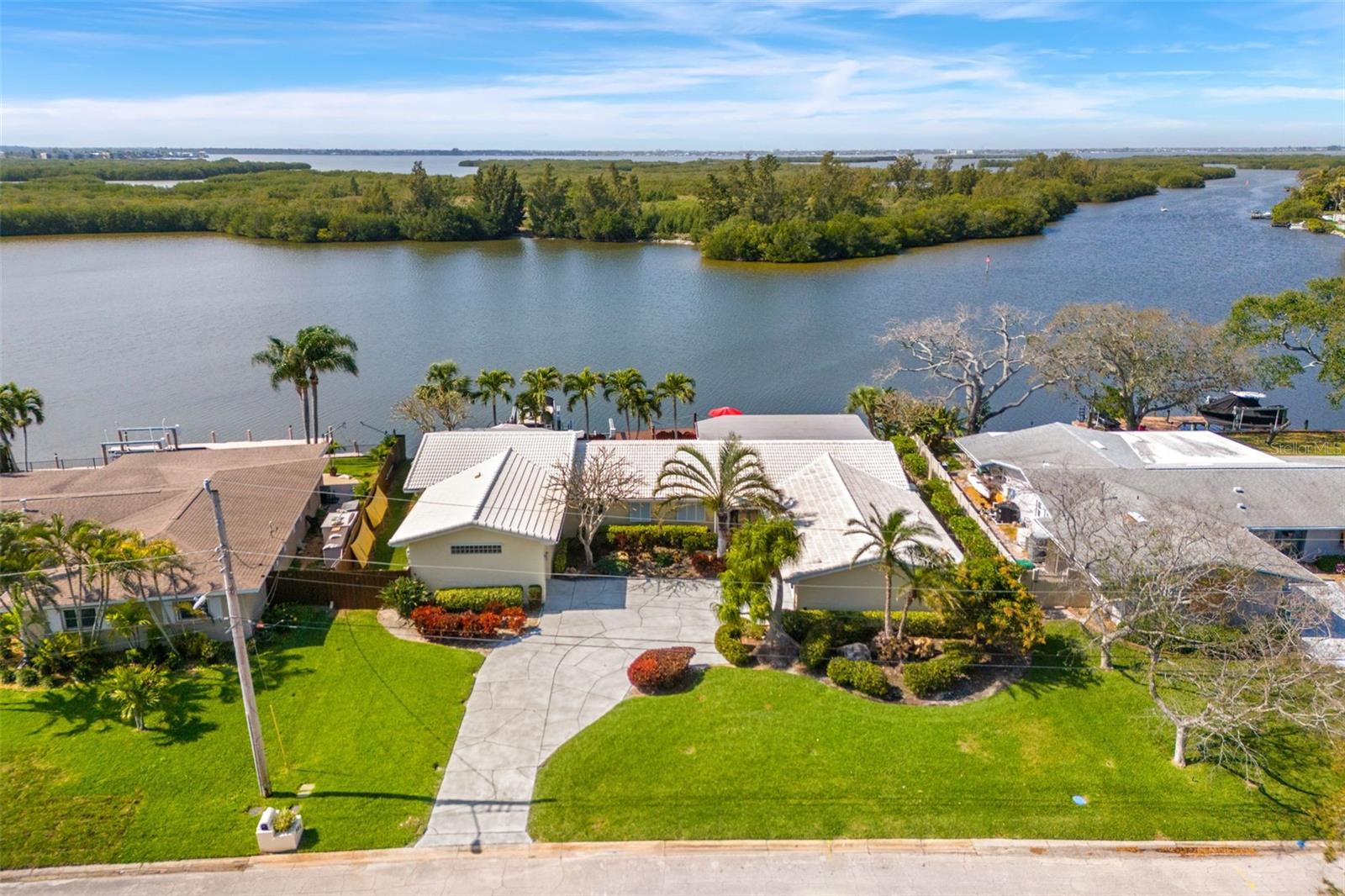 561 CAPRI ROAD
