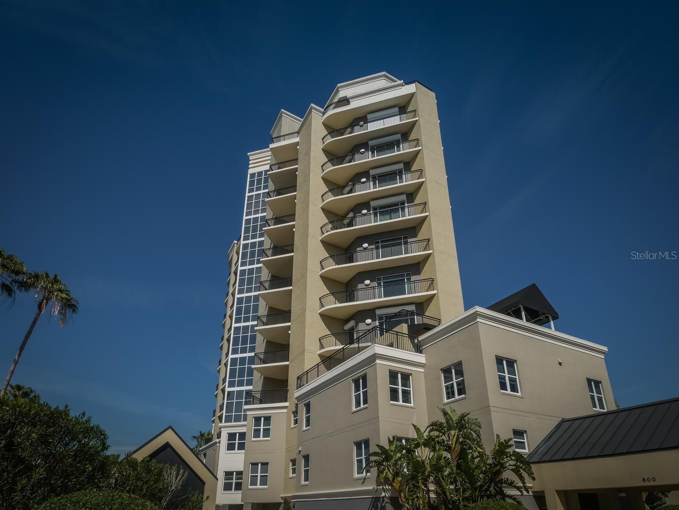 Garrison Condominiums is a beautiful waterfront complex that is located in downtown Tampa overlooking the Harbour Island. The Garrison offers custom residences with unique features. You will have your own private 2 car garage space and private elevator foyer. The units are spacious with nice finishes throughout like the solid wood and stained glass, the crown moldings, beamed ceilings, water views, chefs kitchen, spacious master suite, balcony and much more. This building offers true luxury!