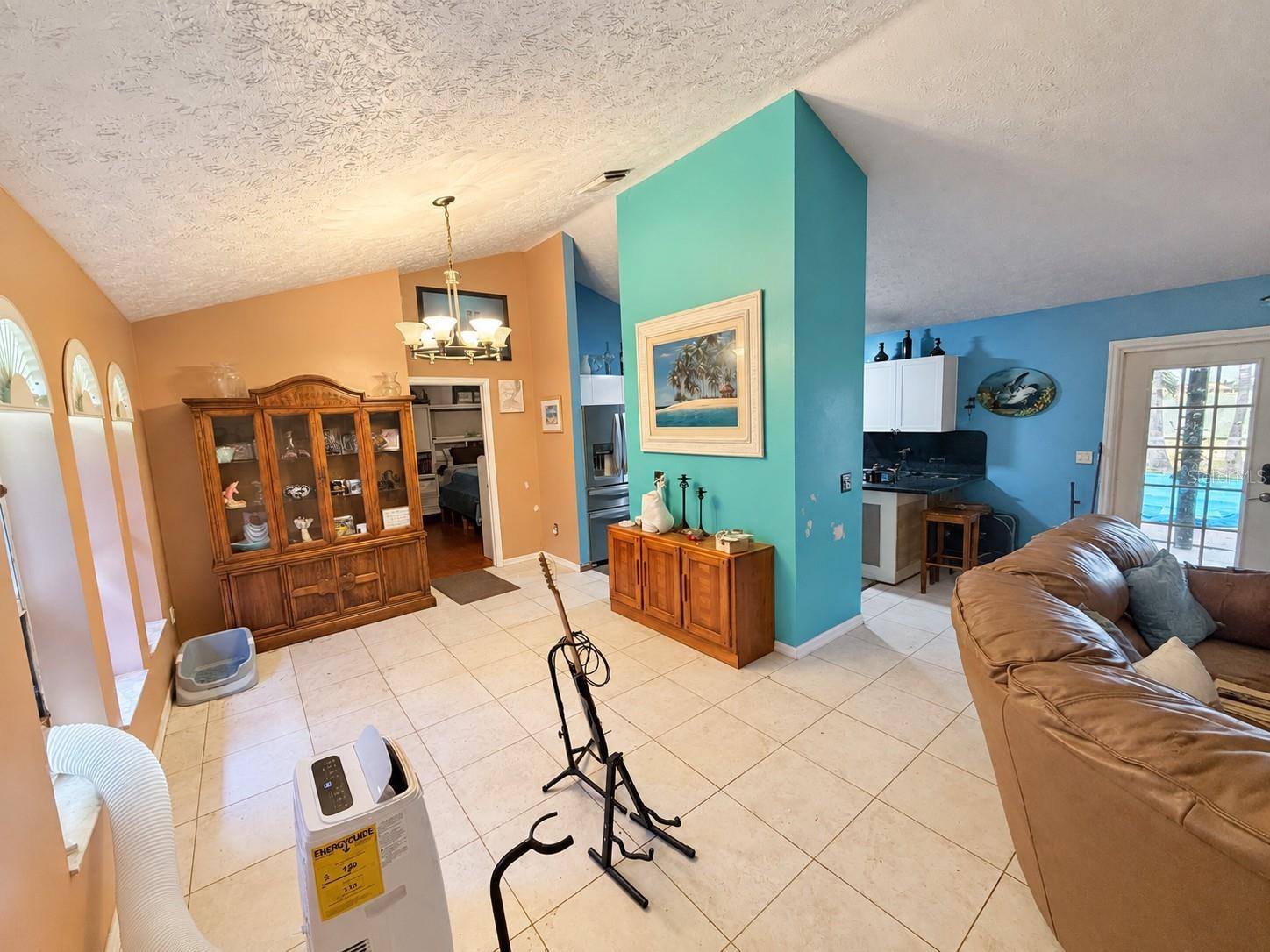 2633 SW TANFORAN BOULEVARD