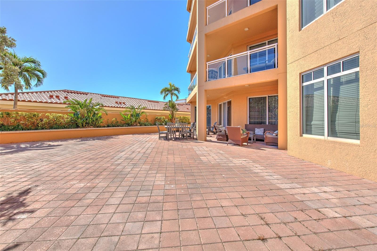 BELLE HARBOR CONDO - Residential Lease