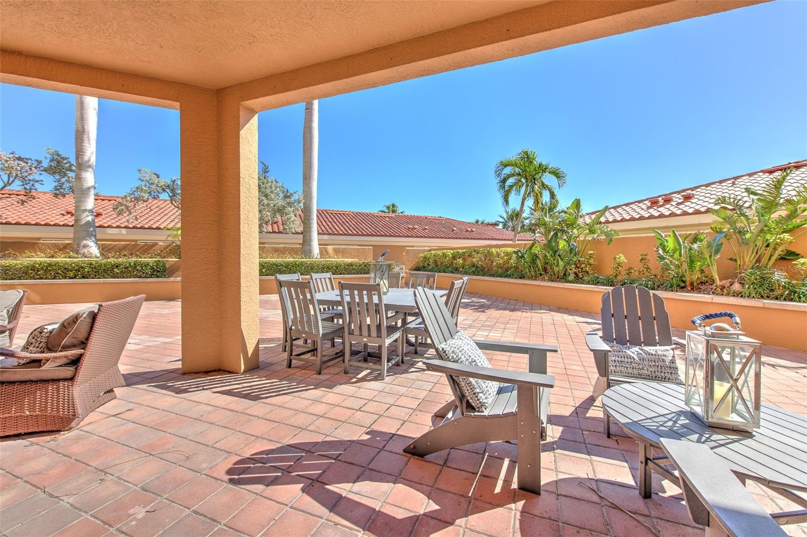 BELLE HARBOR CONDO - Residential Lease