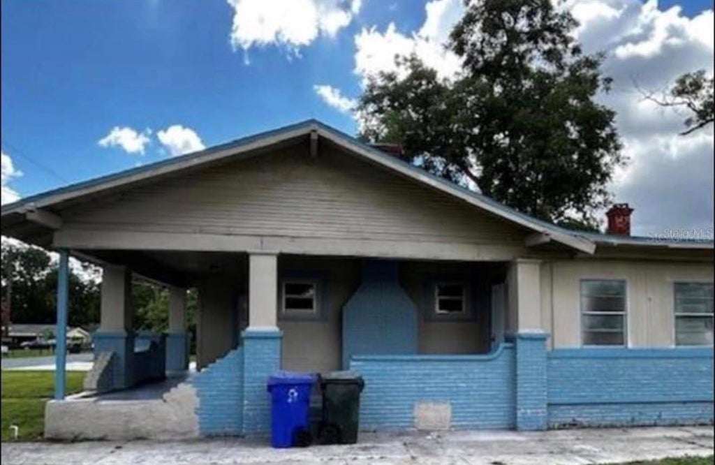 Photo of 1112 W 12th Street, Lakeland, FL 33805 (MLS # TB8554581)