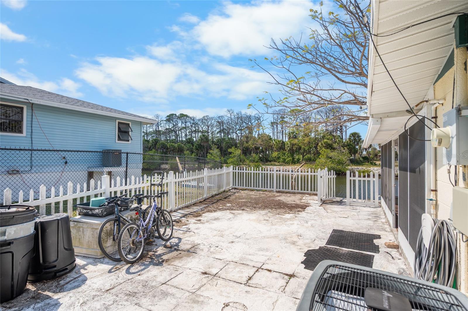 WOODBRIDGE - Residential