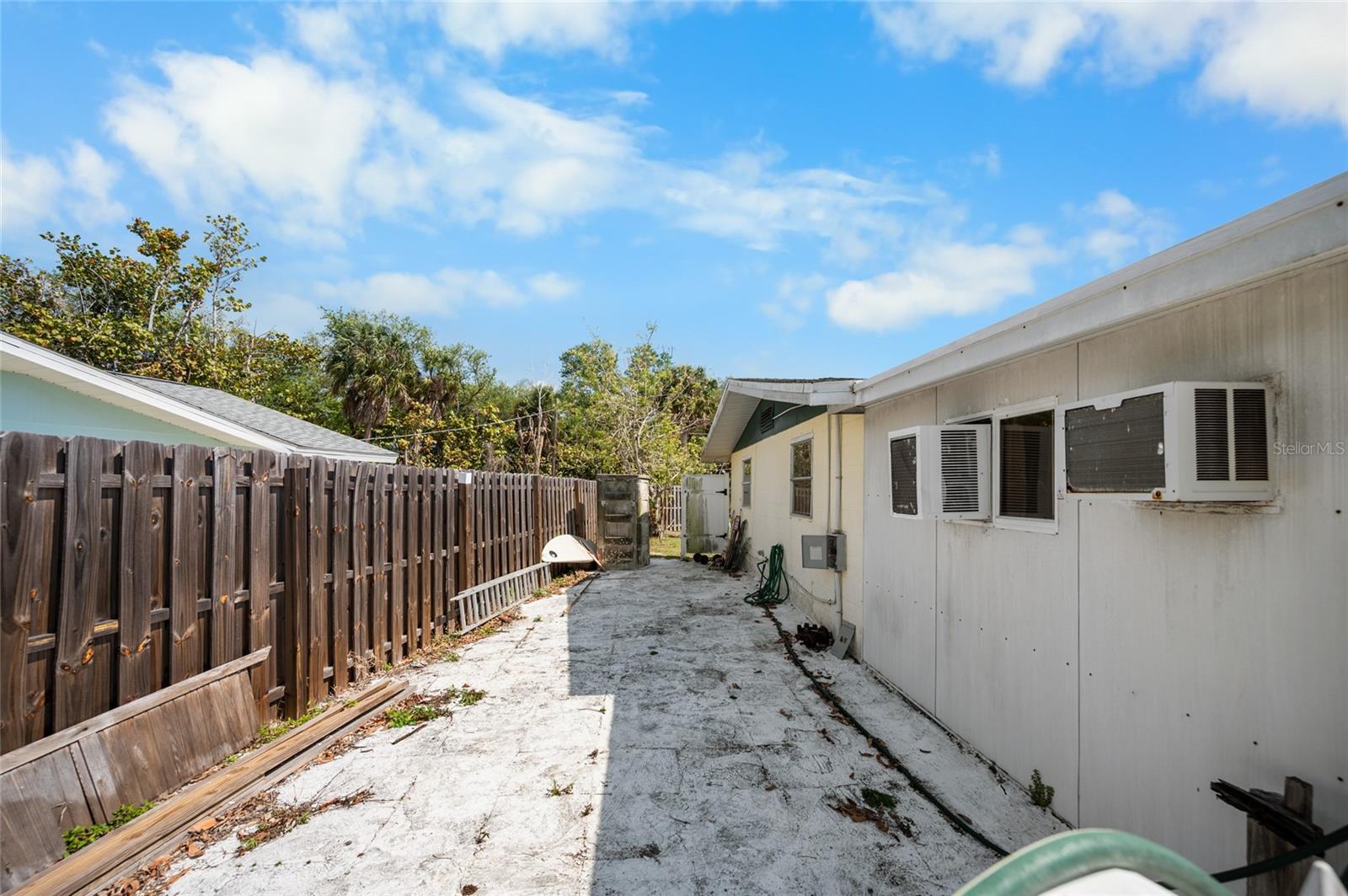 WOODBRIDGE - Residential