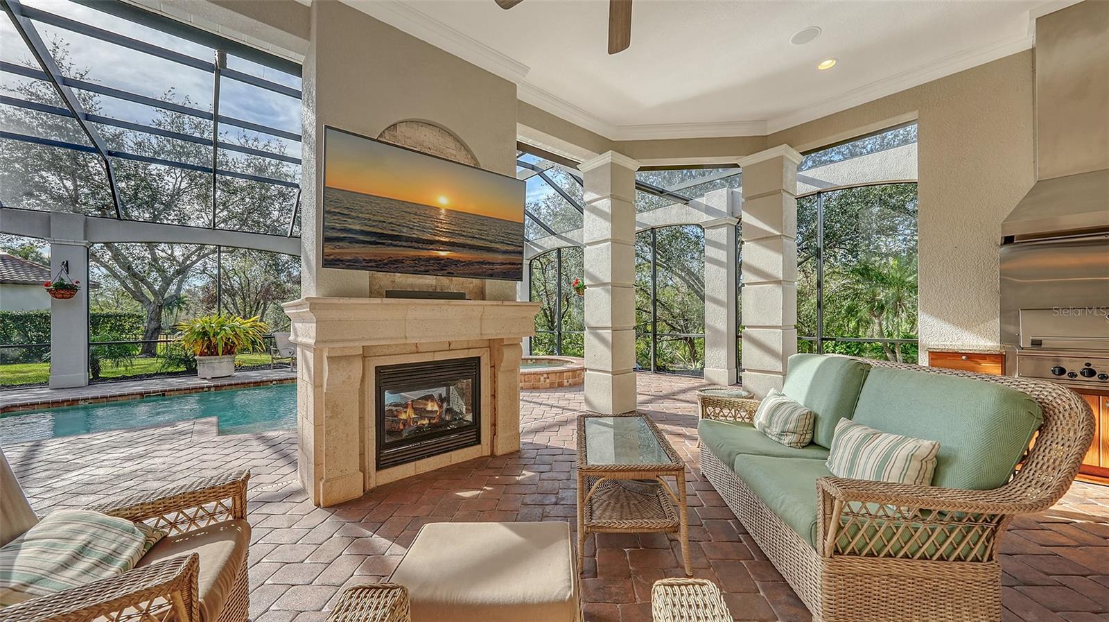 LAKEWOOD RANCH COUNTRY CLUB - Residential