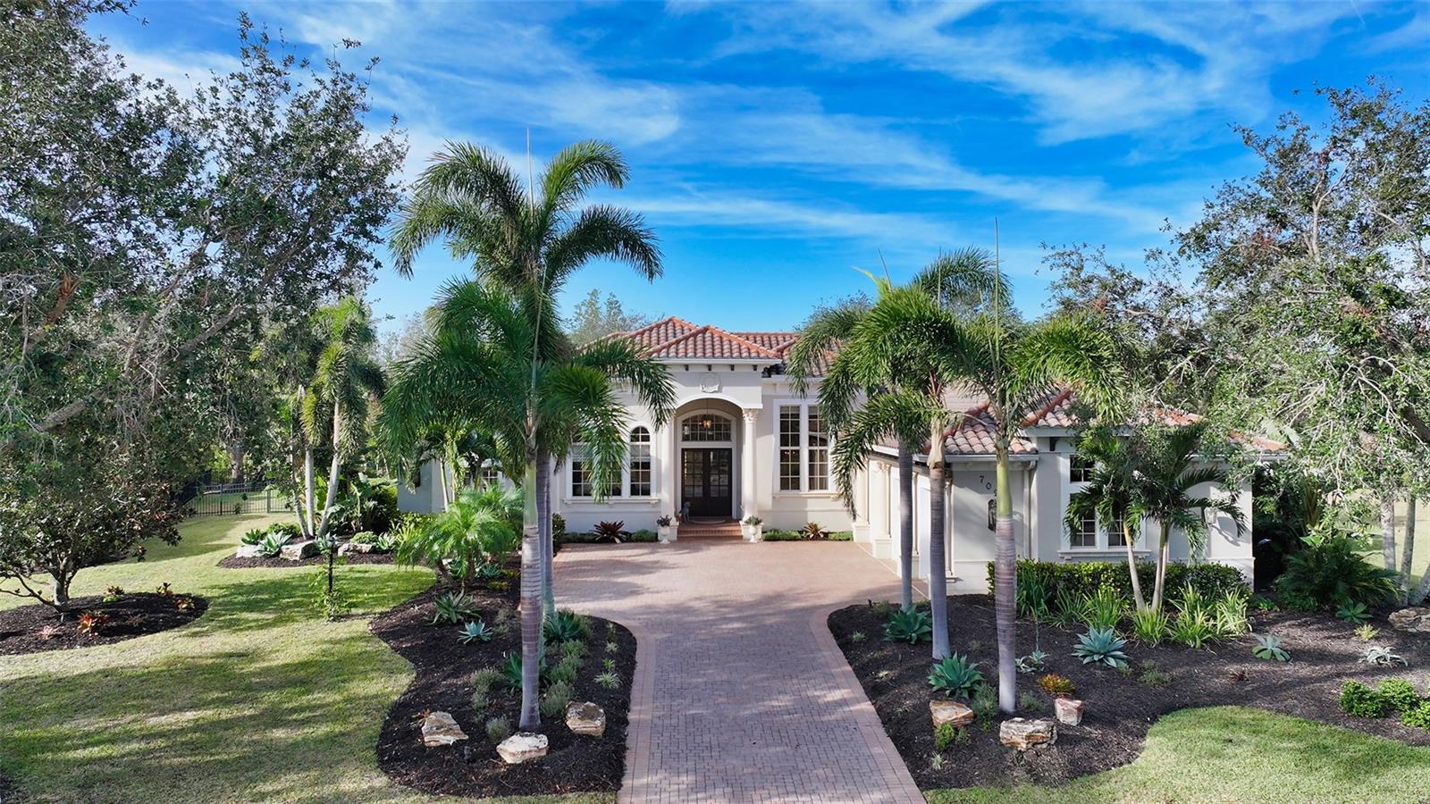 LAKEWOOD RANCH COUNTRY CLUB - Residential