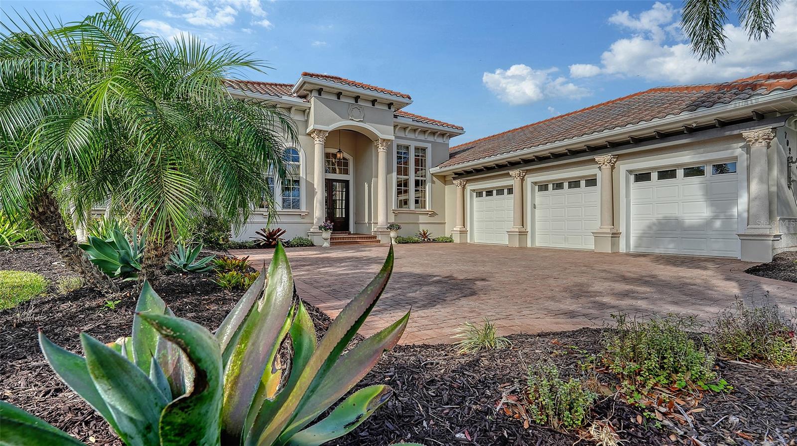 LAKEWOOD RANCH COUNTRY CLUB - Residential
