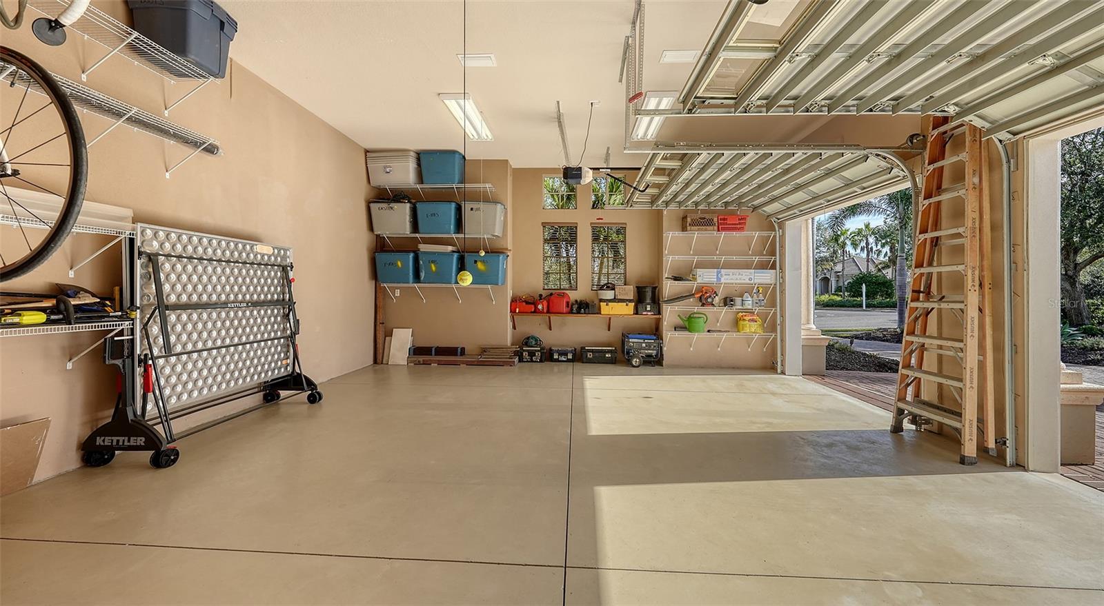 LAKEWOOD RANCH COUNTRY CLUB - Residential