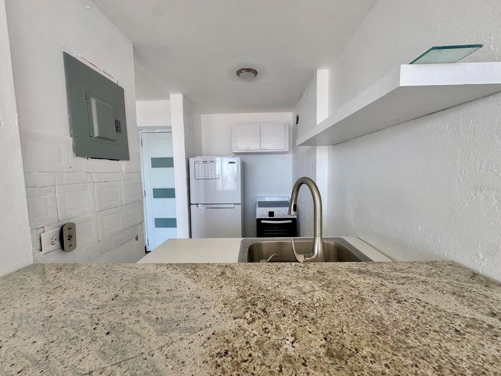 1477 AVE ASHFORD 1508