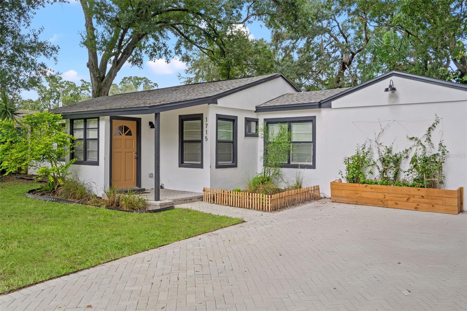 MENDENHALL TERRACE - Residential