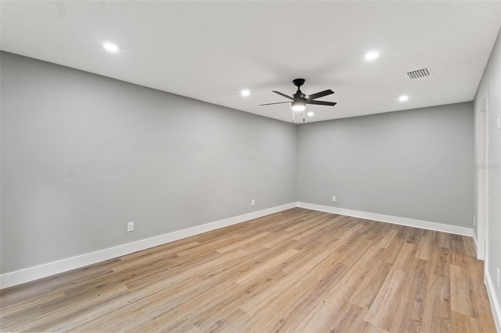 MENDENHALL TERRACE - Residential