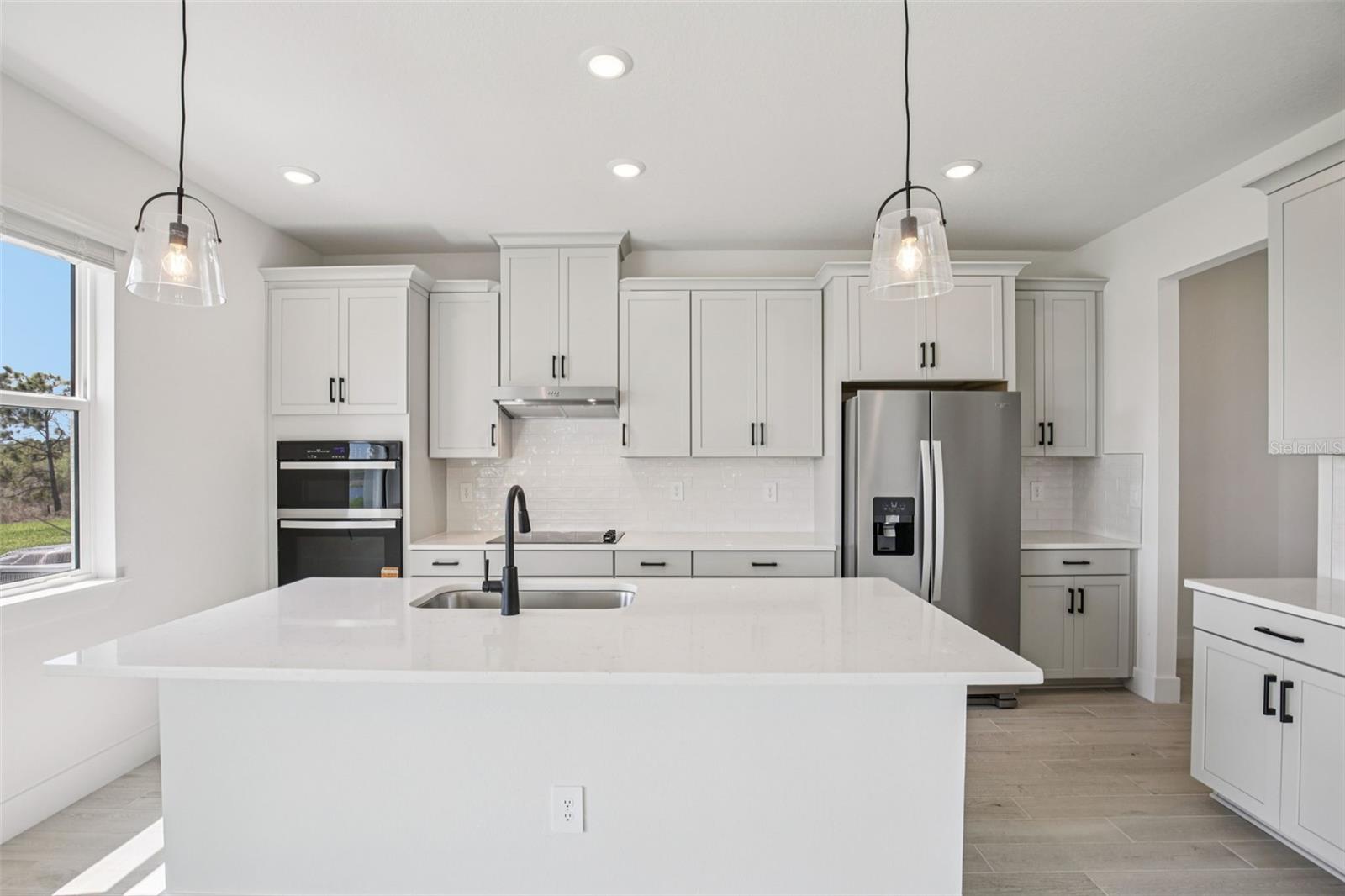 MAGNOLIA BAY - Residential