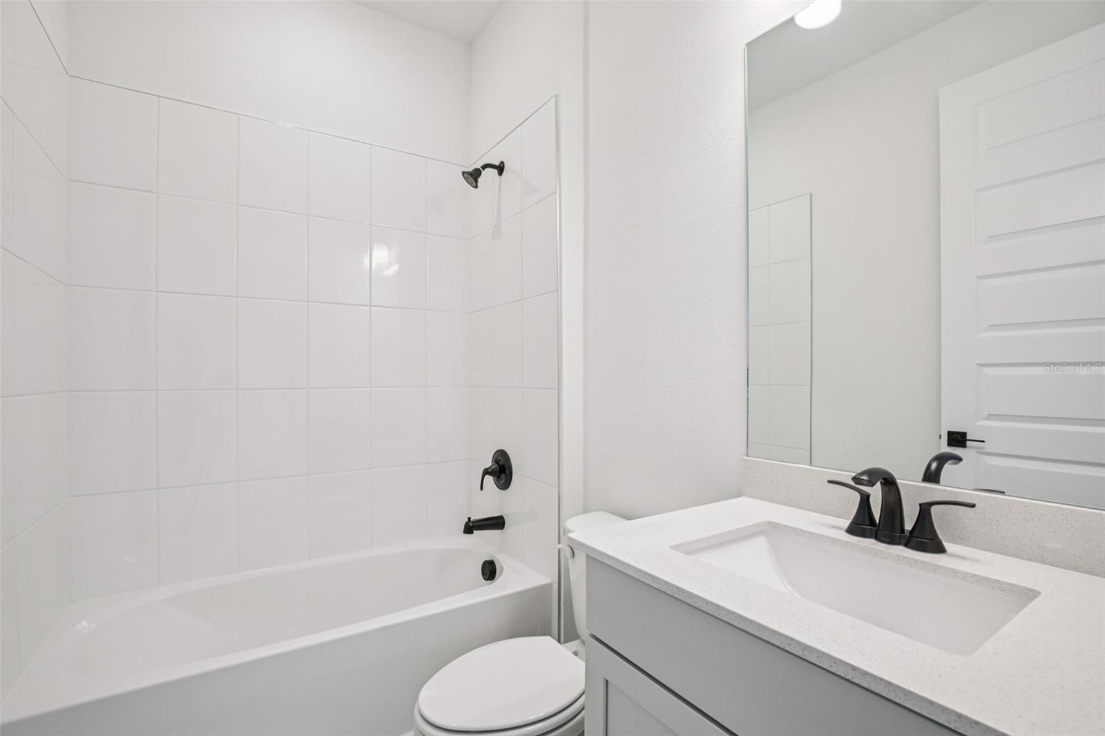 MAGNOLIA BAY - Residential