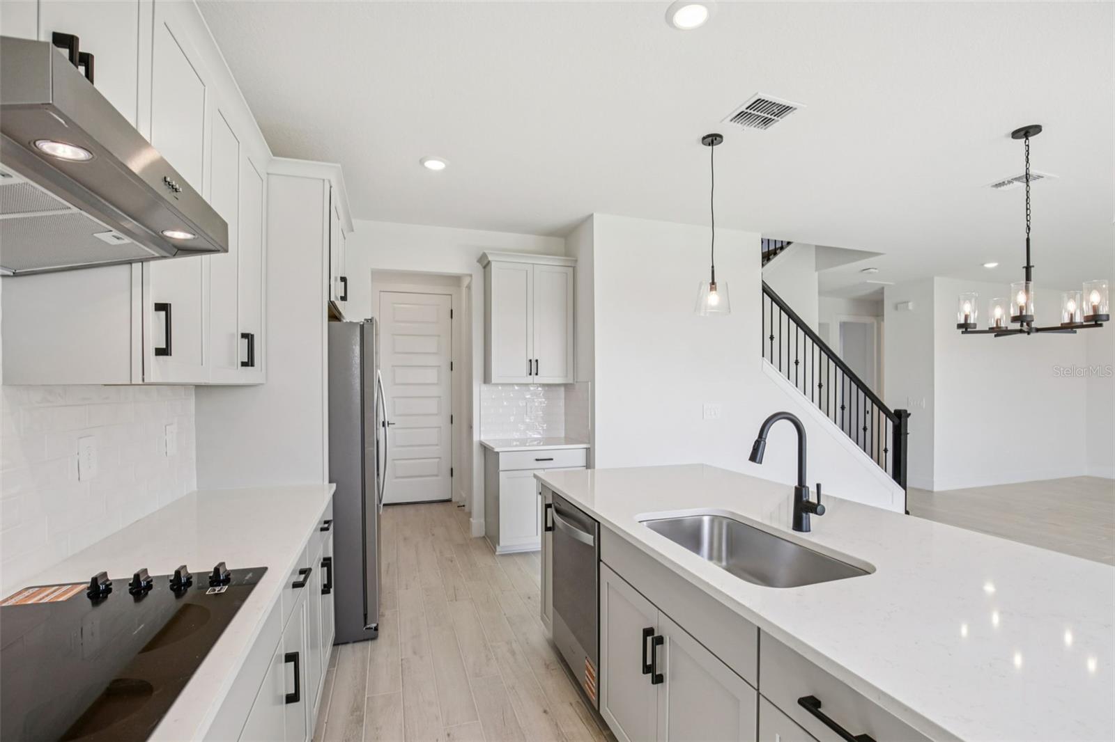 MAGNOLIA BAY - Residential