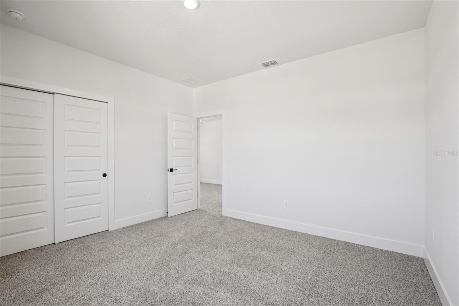 MAGNOLIA BAY - Residential