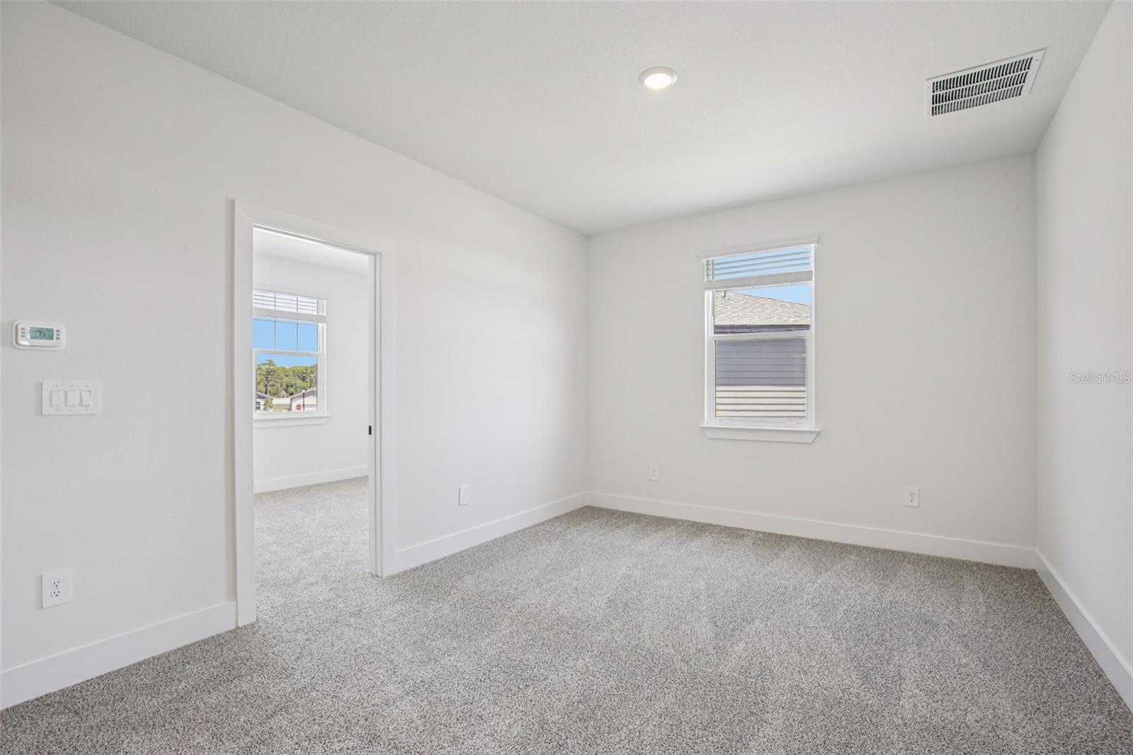 MAGNOLIA BAY - Residential