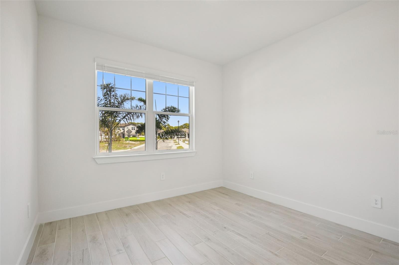 MAGNOLIA BAY - Residential