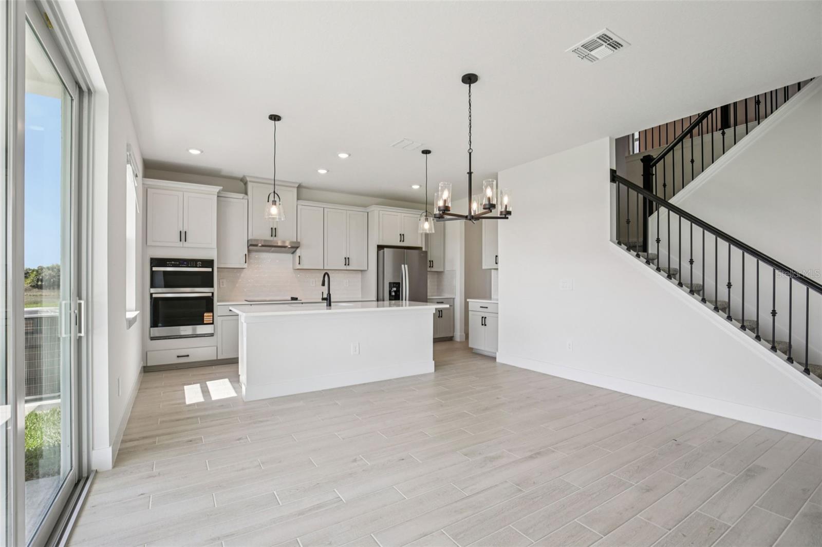 MAGNOLIA BAY - Residential