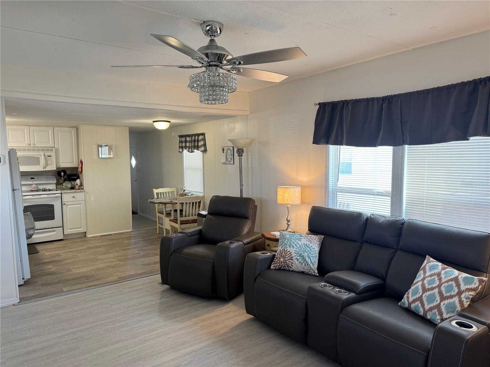 VENICE ISLE - Residential Lease