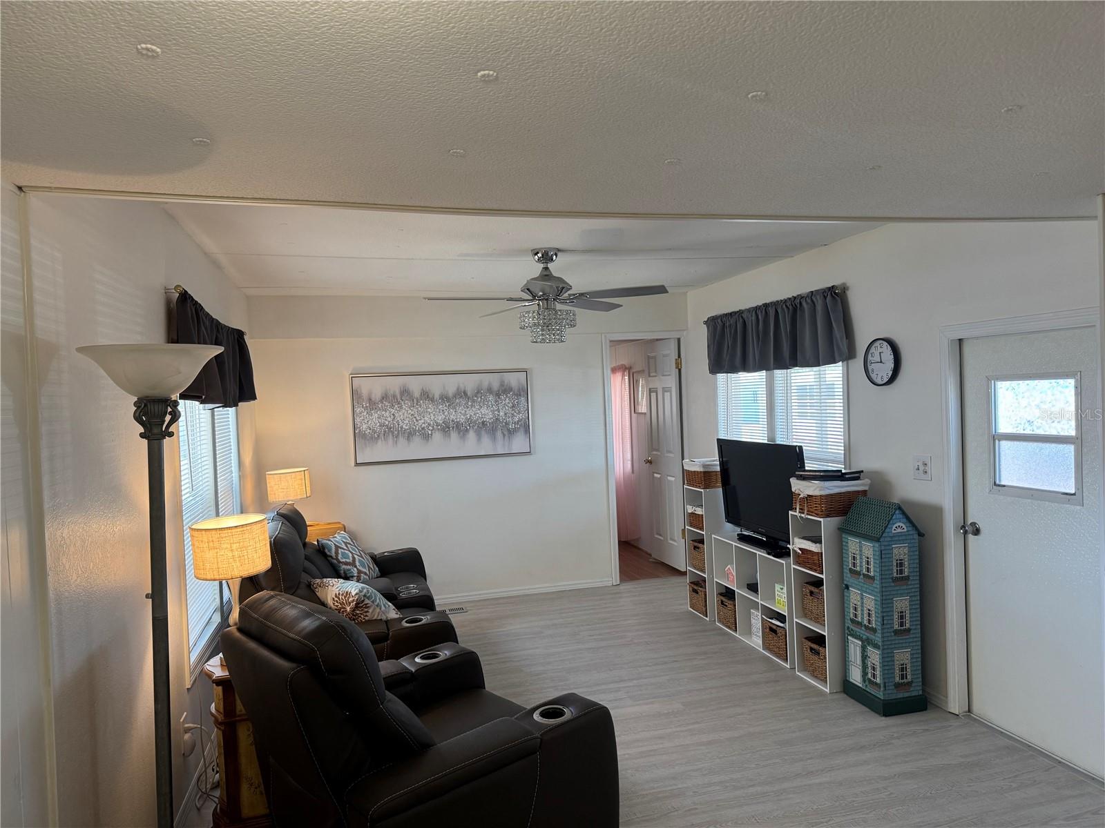 VENICE ISLE - Residential Lease