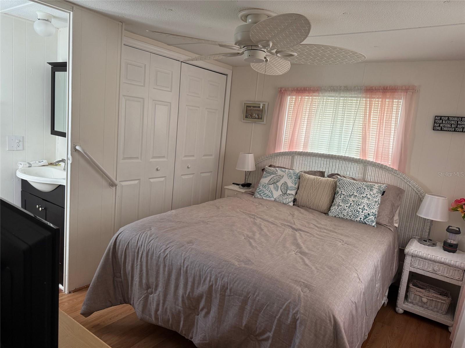 VENICE ISLE - Residential Lease