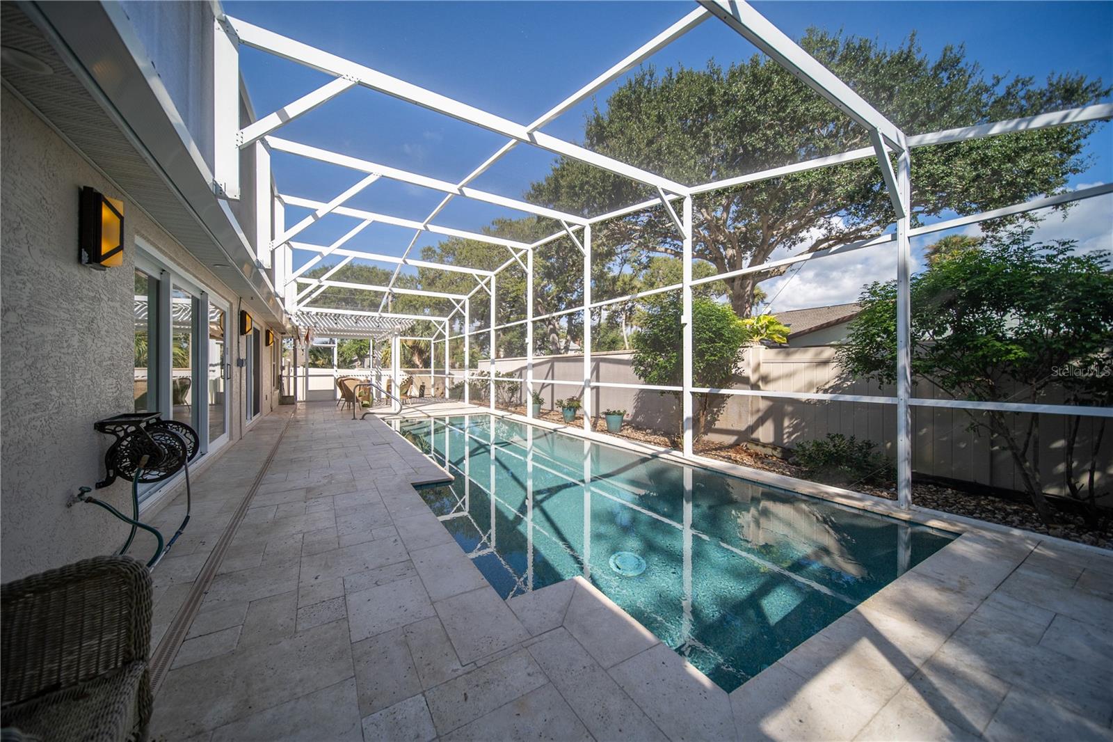 702 SAXON PALM COURT
