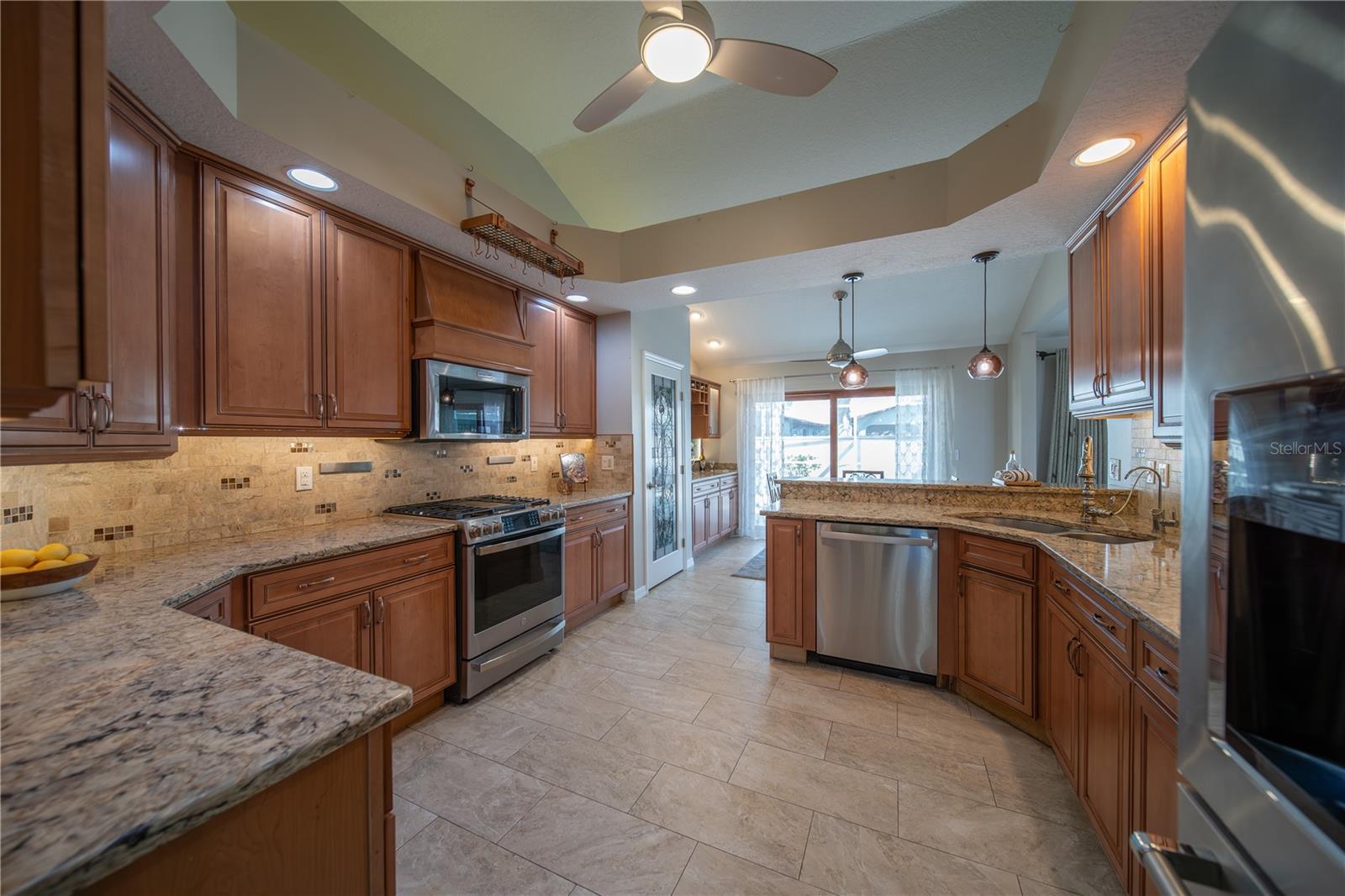 702 SAXON PALM COURT