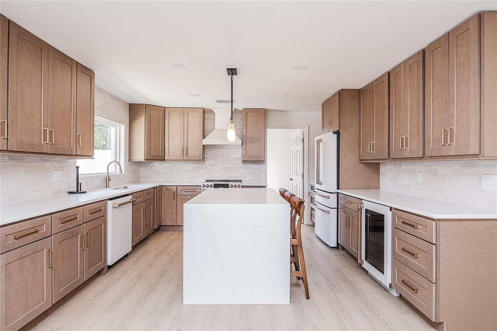 SOMERSET - Residential