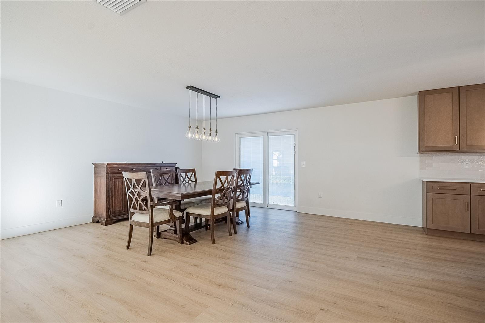 SOMERSET - Residential