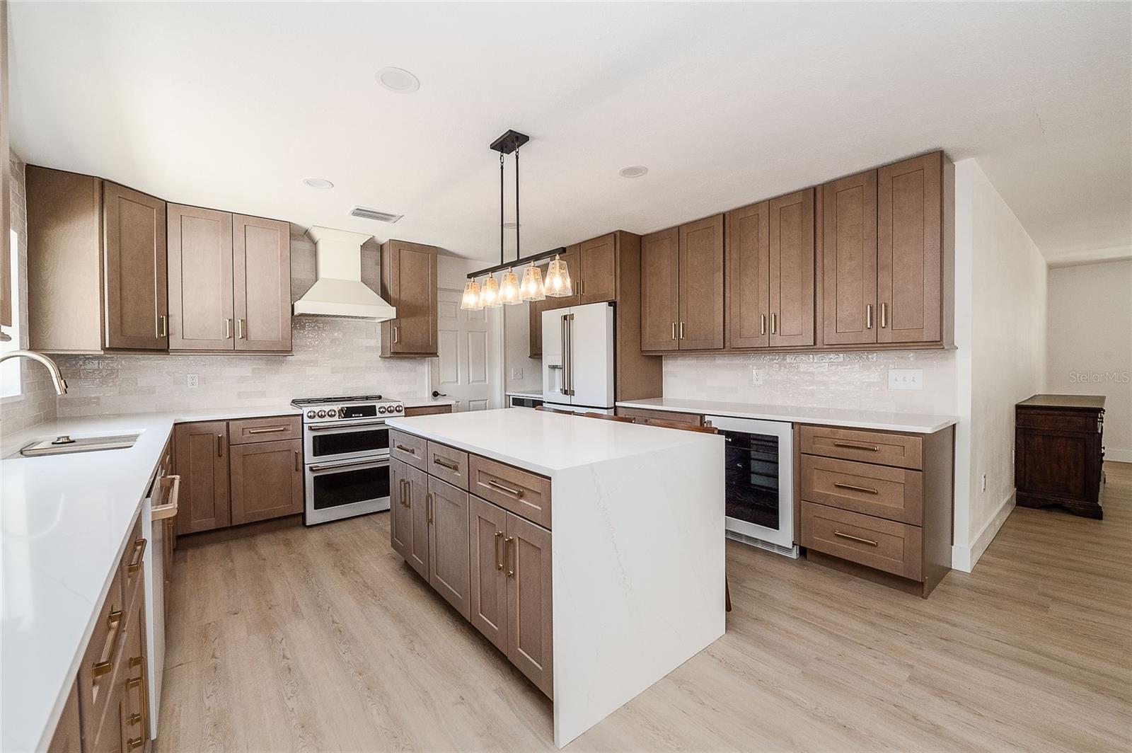 SOMERSET - Residential