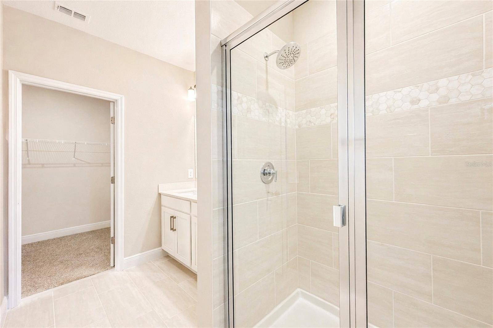 SILVERLEAF RESERVE/HAMLIN PH 2 - Residential Lease