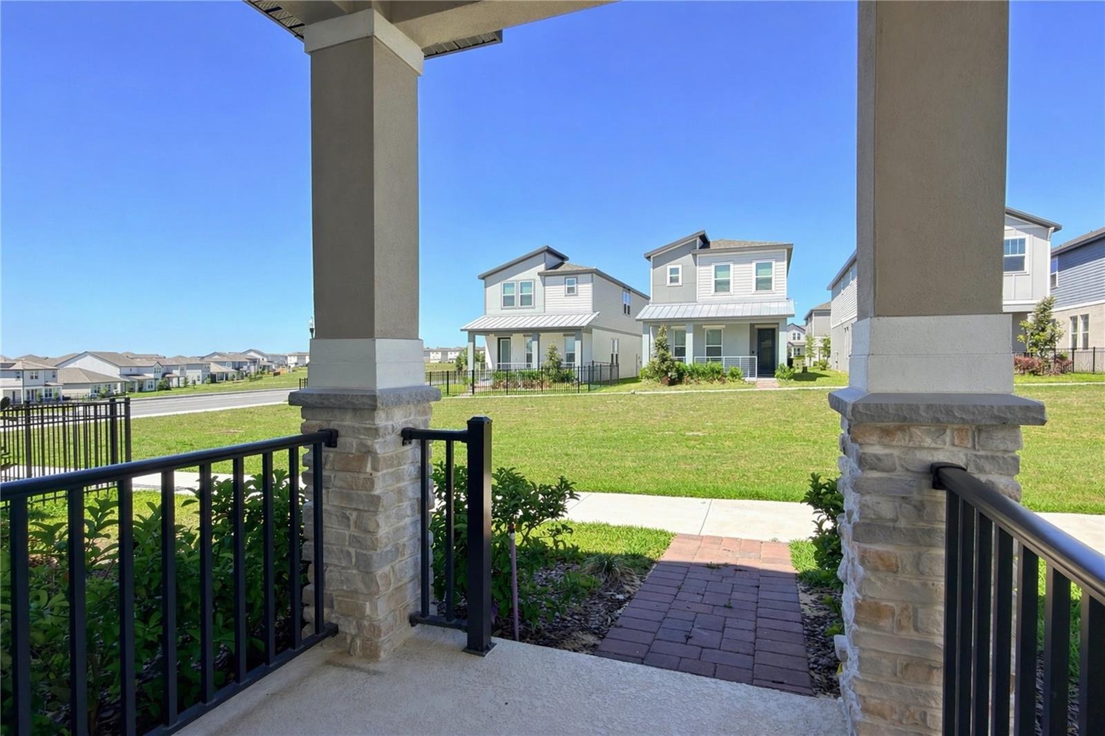 SILVERLEAF RESERVE/HAMLIN PH 2 - Residential Lease