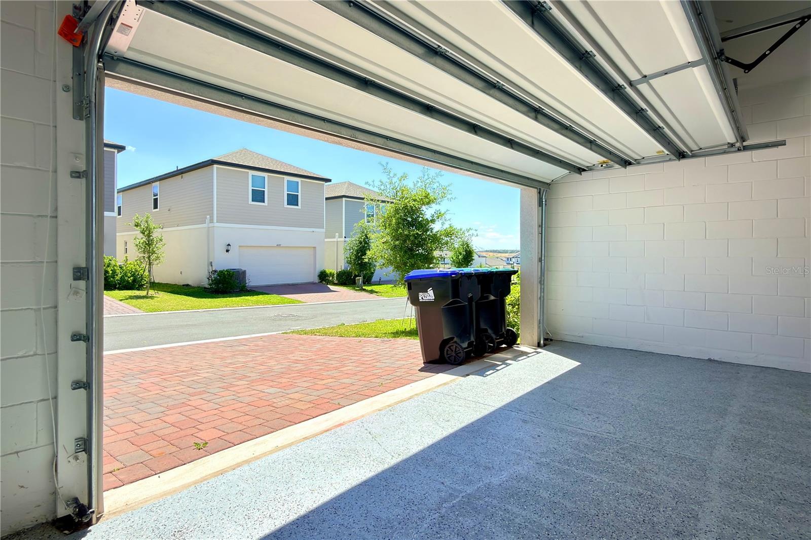 SILVERLEAF RESERVE/HAMLIN PH 2 - Residential Lease