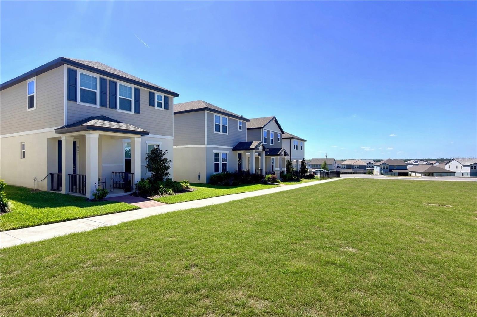 SILVERLEAF RESERVE/HAMLIN PH 2 - Residential Lease